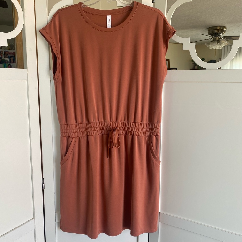 STYLUS Orange Mini Dress Short Sleeve Crew Neck